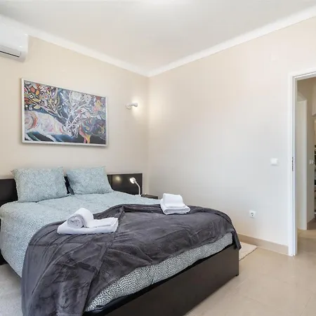 Host Wise - Bright Lovely Flat - Balcony Διαμέρισμα Guia (Faro)