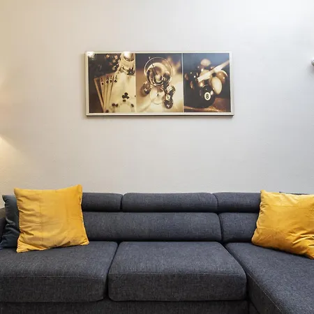 Appartement Host Wise - Bright Lovely Flat - Balcony