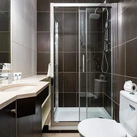 Host Wise - Bright Lovely Flat - Balcony Appartement *